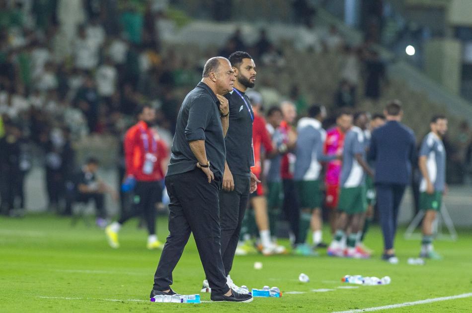 OYUNCU DE����KL�KLER�