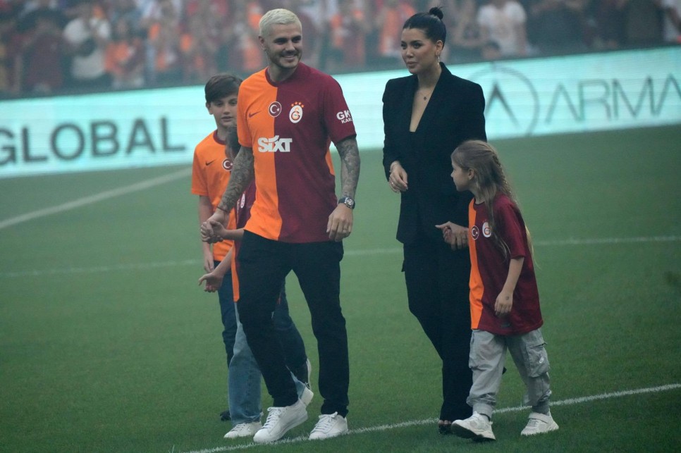 ICARD�'DEN D�KKAT �EKEN HAMLE!