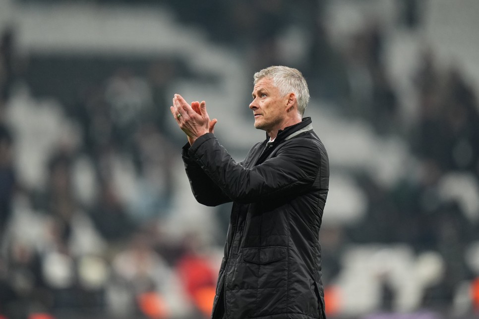 KEND� YEMEKLER�N� KEND�LER� ALACAK