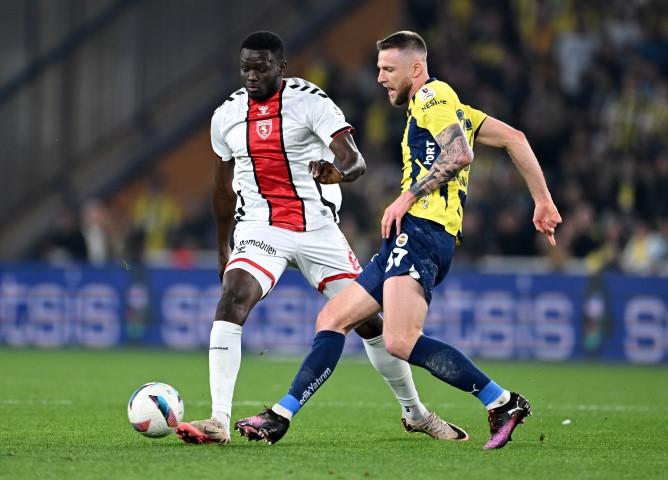 YABANCI HAKEM TALEB�