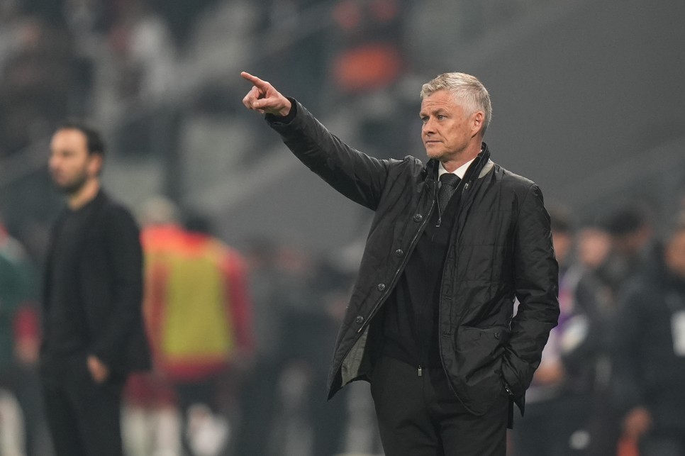 SOLSKJAER'DEN DERB� UYARISI