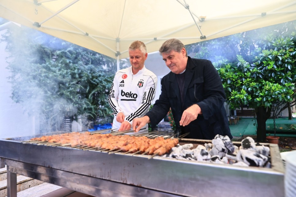 BE��KTA�'TA BAYRAMLA�MA T�REN�