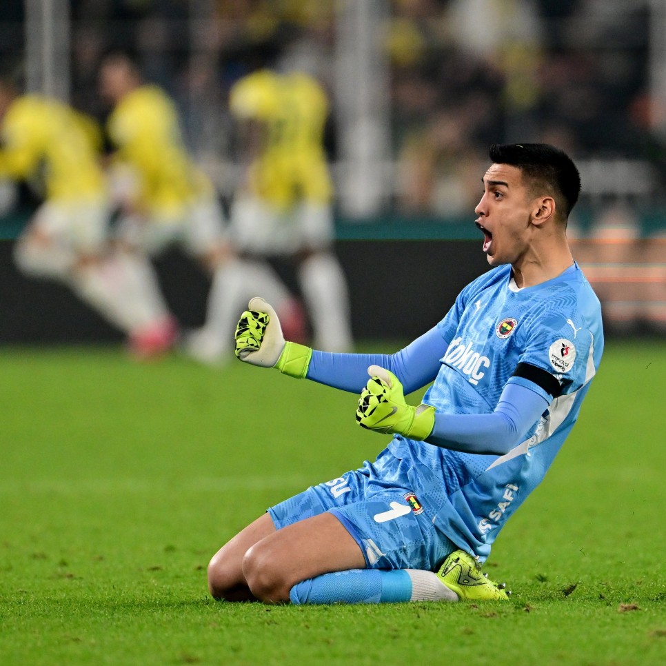 �RFAN CAN E�R�BAYAT