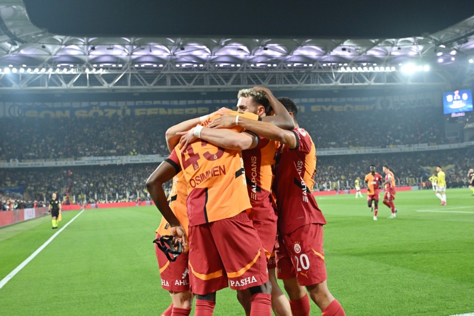 N�HAT KAHVEC�'DEN G.SARAY'A �VG�