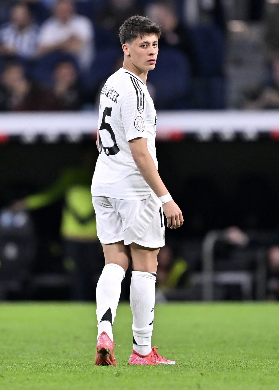 LIVERPOOL �ZL�YOR