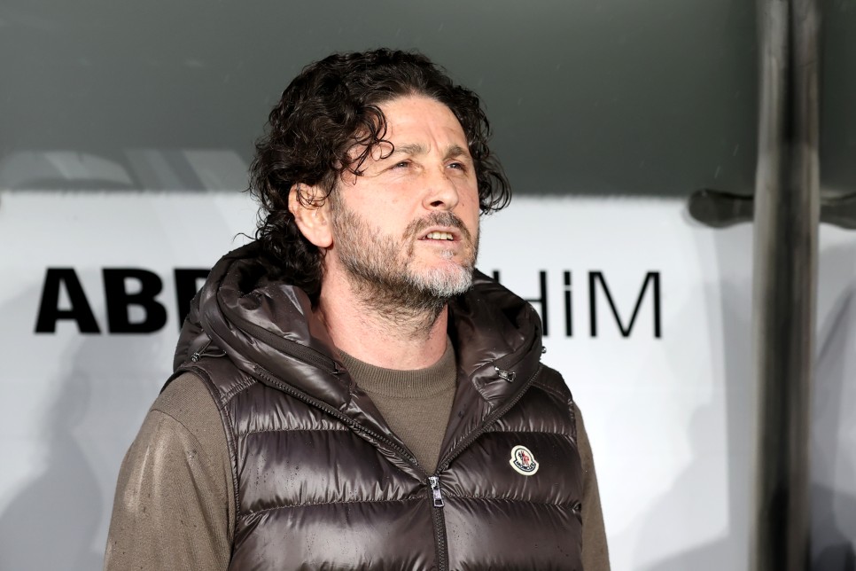 FAT�H TEKKE'N�N A�IKLAMALARI