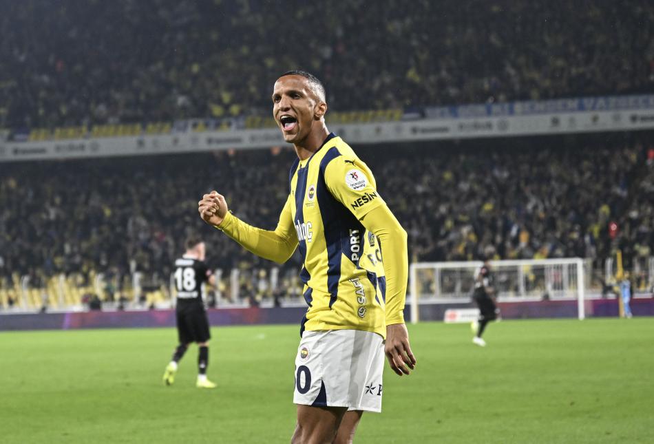 RODRIGO BECAO