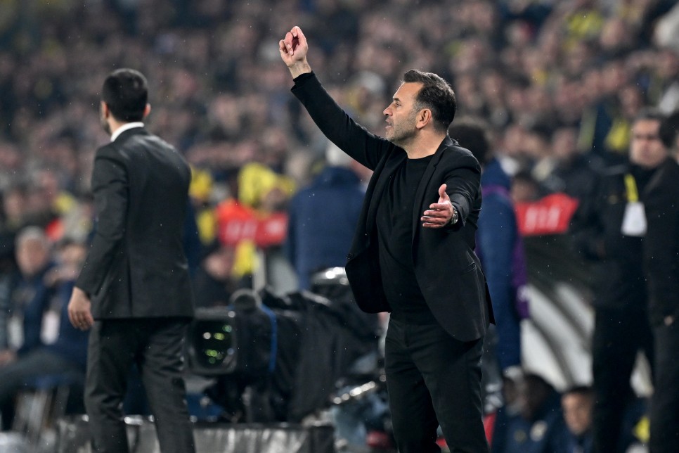 OKAN BURUK'UN A�IKLAMALARI