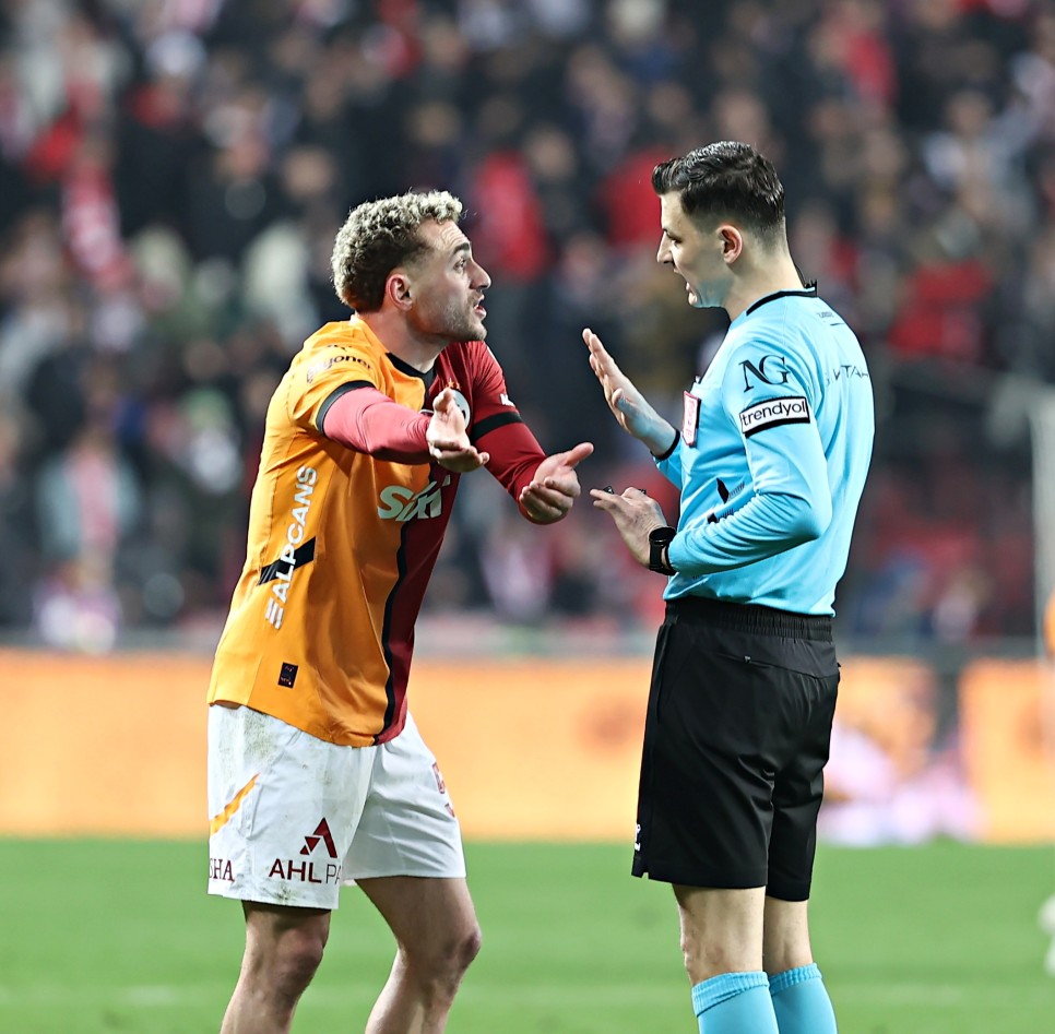 TRIO'DAN HAKEM YORUMU!