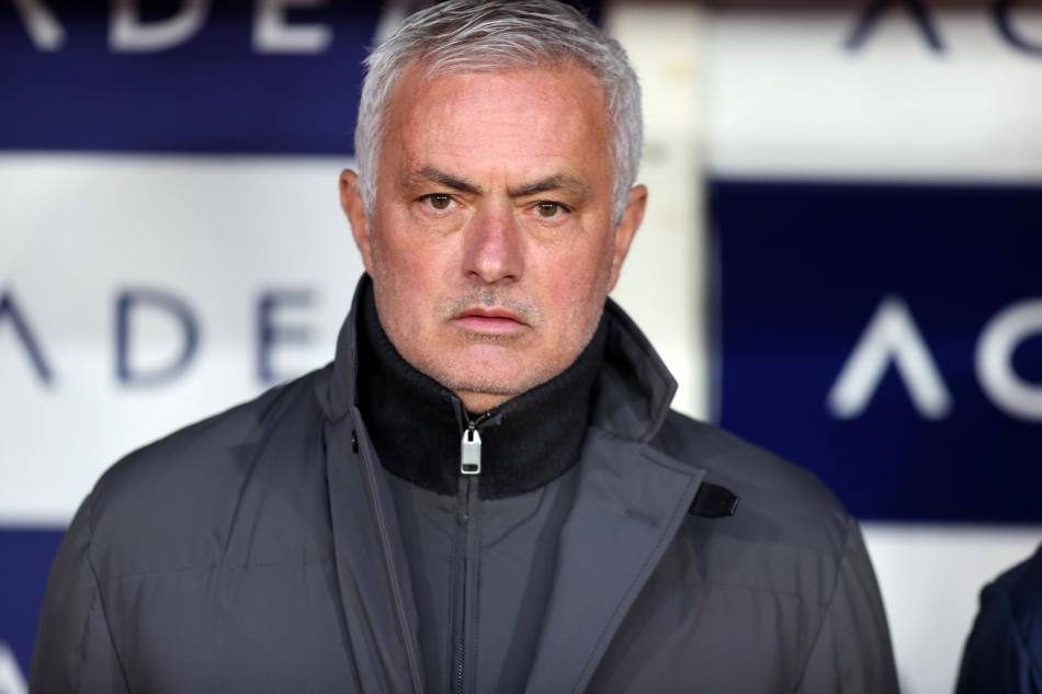MOURINHO'DAN YEN SSTEM