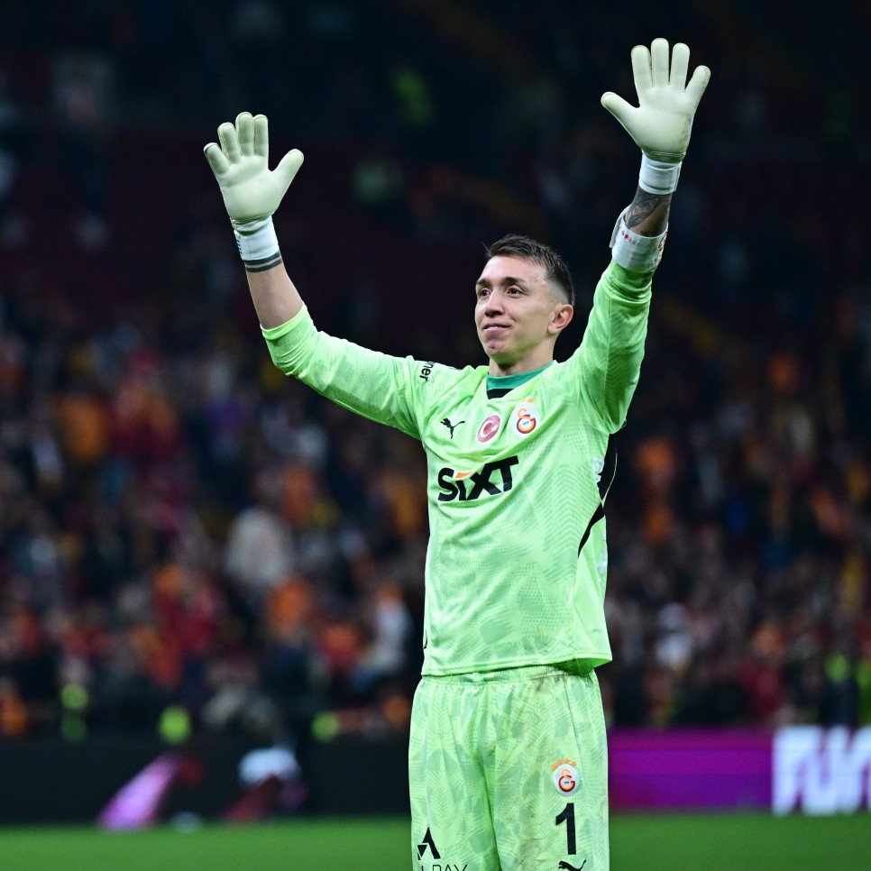 FERNANDO MUSLERA