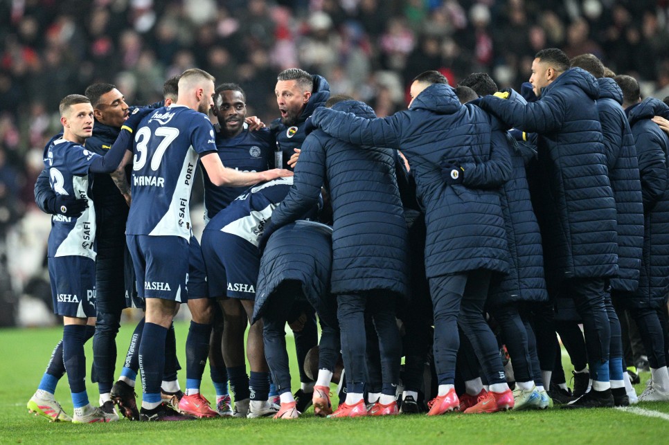 SERGEN YAL�IN DE�ERLEND�RD�