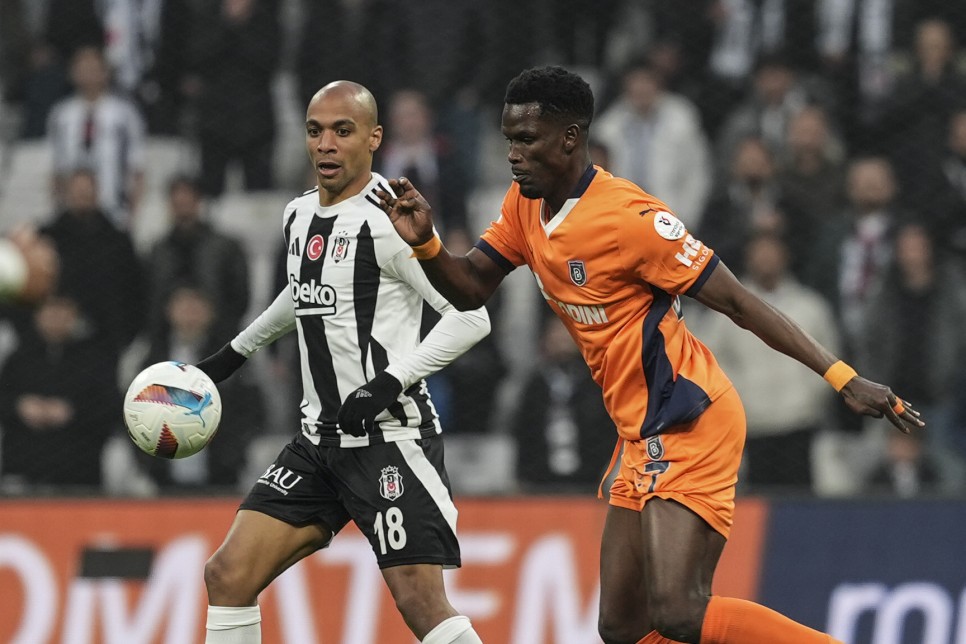 �STEK YOKSA KUL�BE VAR!