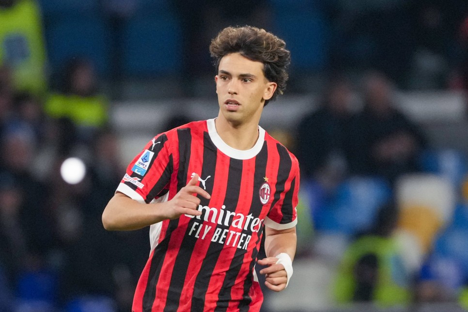 GER� D�NECEK AMA...