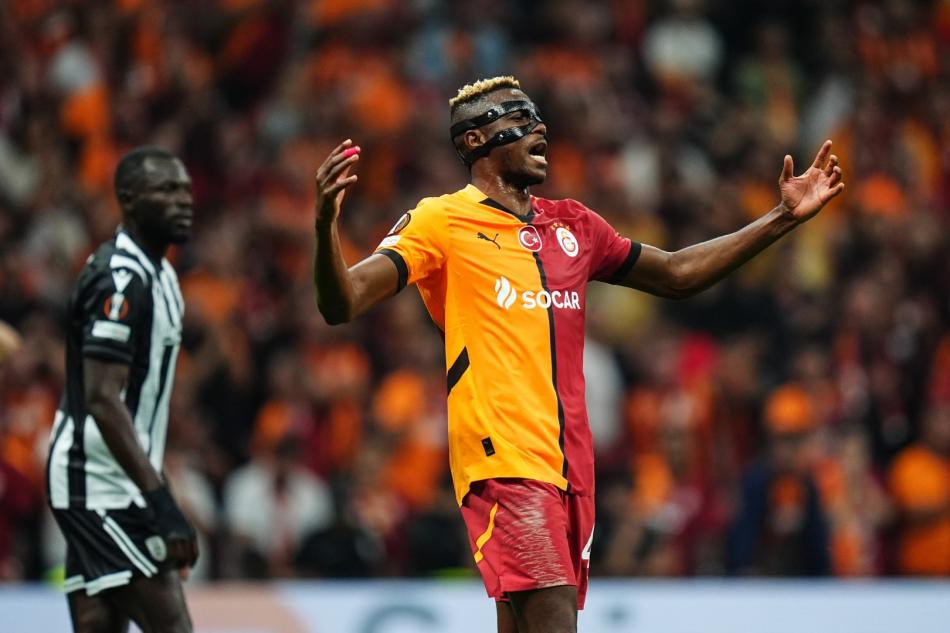 GALATASARAY ARTLARI ZORLUYOR