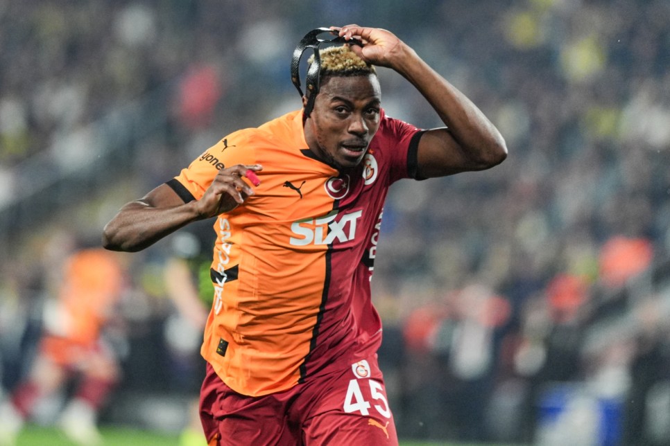 VICTOR OSIMHEN GEL��MES�