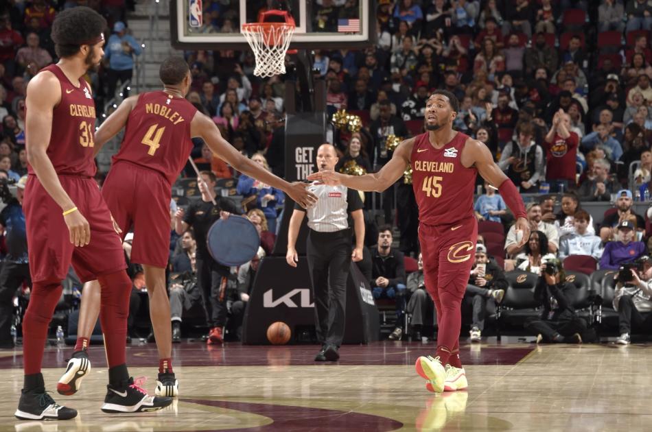 Do�u'da Cavaliers zirvede