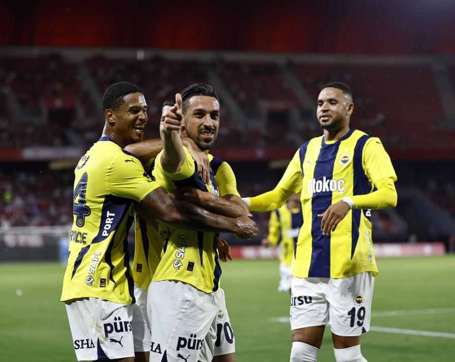 FENERBAHE'DE KALDI
