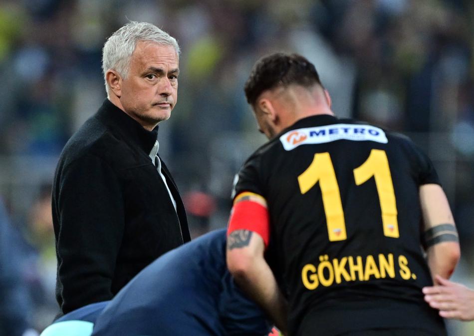 İSTİFA RESTİNİ ÇEKTİ VE GÖNDERİLDİ