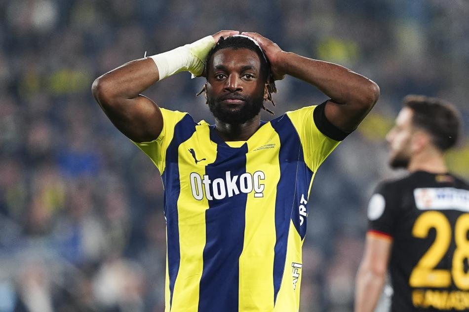 YAZARLARIN YORUMLARI