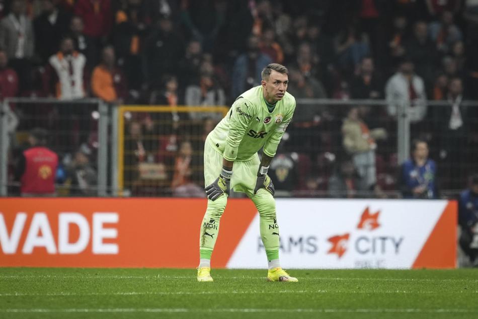 FERNANDO MUSLERA