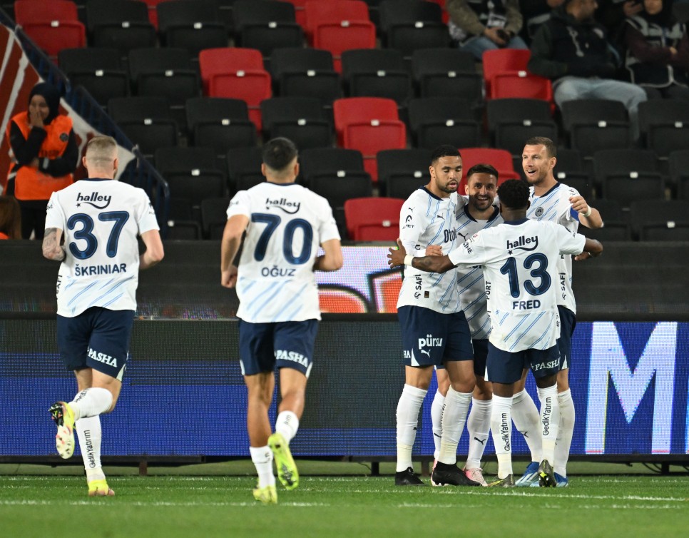 SERGEN YAL�IN DE�ERLEND�RD�