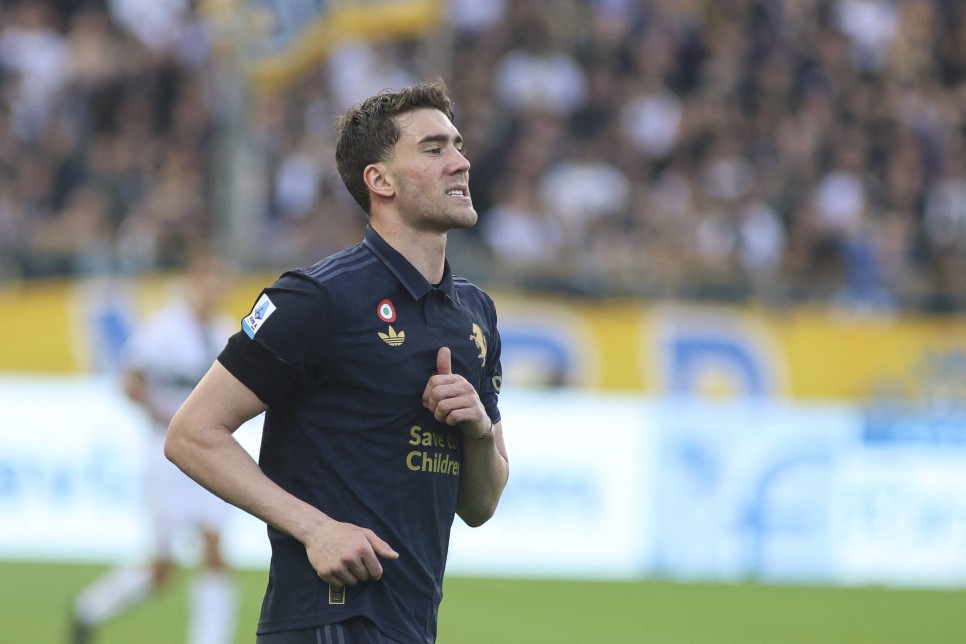 FENERBAH�E'DE �LK ADAY