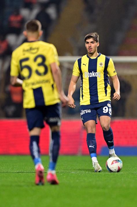 FENERBAHÇE İLE SÖZLEŞMESİ