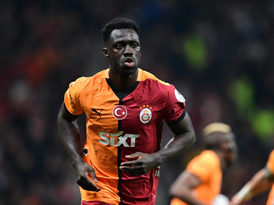 �K�NC� YARIDA 9 GOL YED�