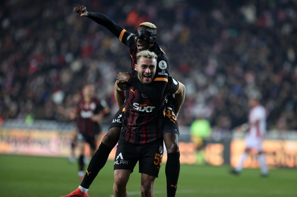 BU SEZON PERFORMANSI
Güncel piyasa değeri 20 milyon euro olan ve sarı kırmızılı kulüple 2027’ye kadar mukavelesi bulunan Barış Alper Yılmaz bu sezon 44 maçta süre alırken 11 gol attı ve 6 da asist yaptı. [Türkiye]