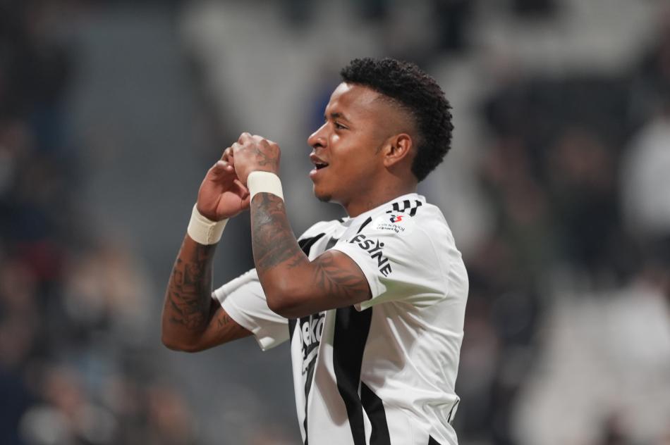 KENY ARROYO: 7 M�LYON EURO