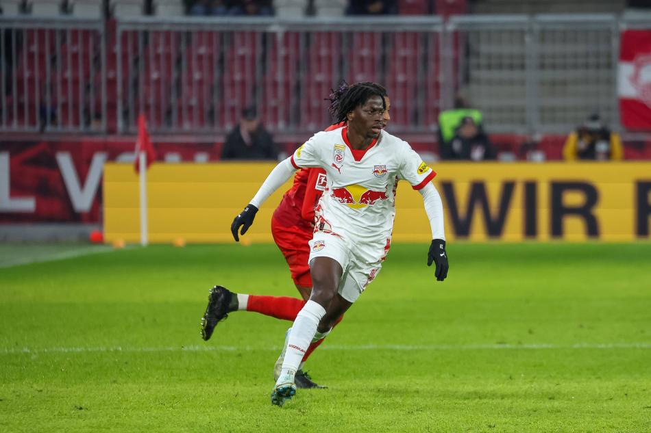 GALATASARAY HAREKETE GE�T�