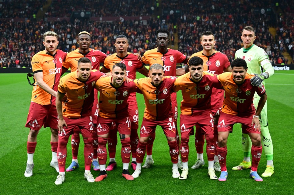 GALATASARAY'I BEKLEYEN DEV GEL�R!