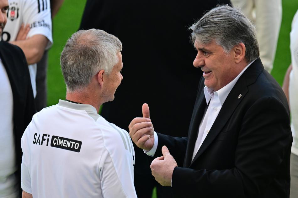 ADALI VE SOLSKJAER SOHBET ETT�