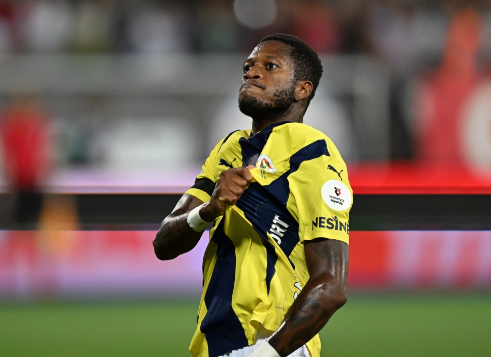FENERBAH�E'DE FRED GEL��MES�!