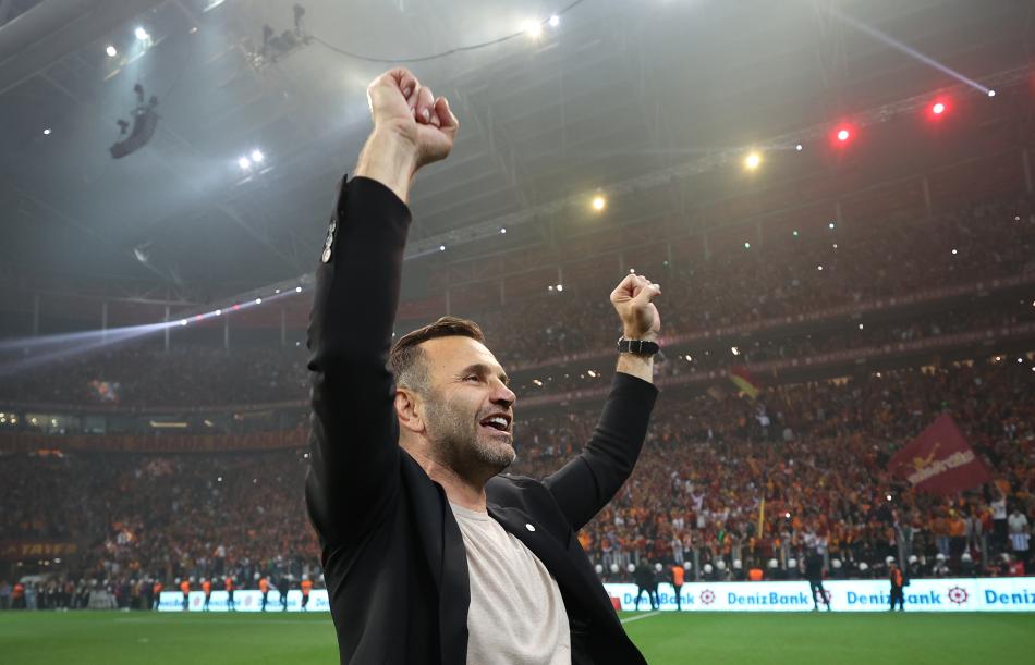 OKAN BURUK'UN �AMP�YONLUKLARI