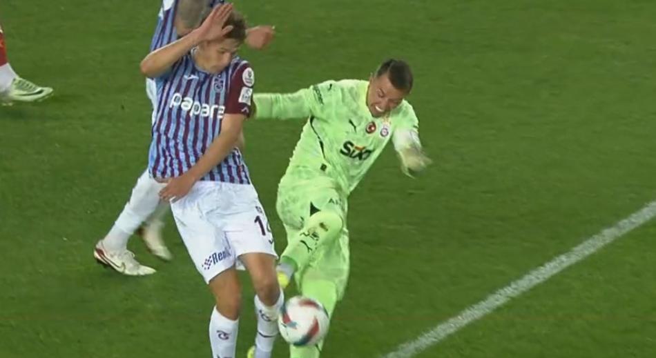 MUSLERA VE SIKAN'IN POZ�SYONU