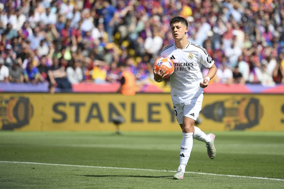 ARDA G�LER'E ELE�T�R�