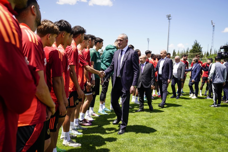 HACIOSMANO�LU'NDAN Z�YARET