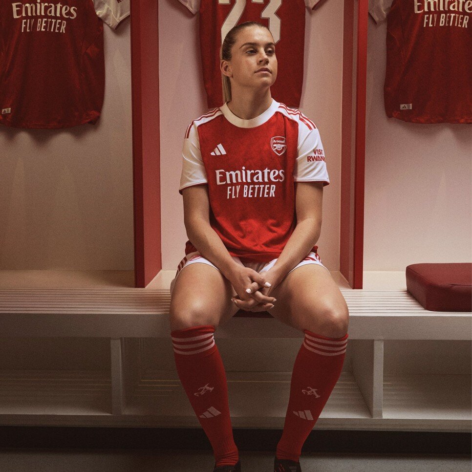 ARSENAL (�� SAHA)