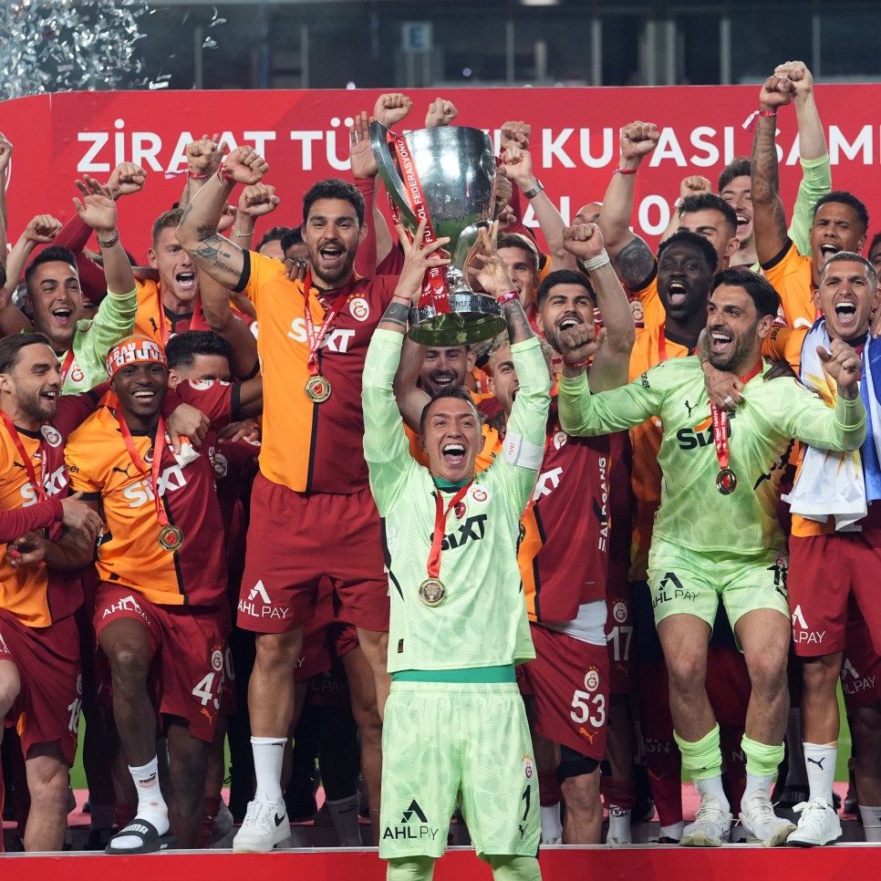 MUSLERA YER�NE TRANSFER