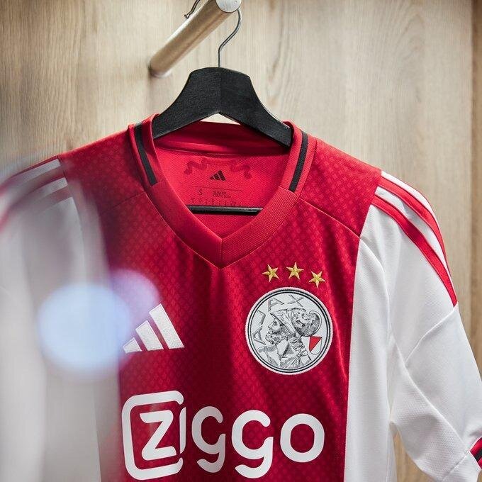 AJAX (�� SAHA)