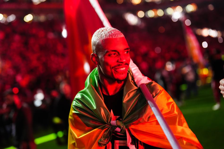 �R�NLER DE���T�