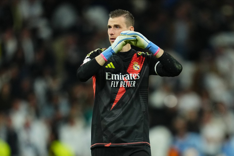 G.SARAY'DA ARAYI�LAR S�R�YOR