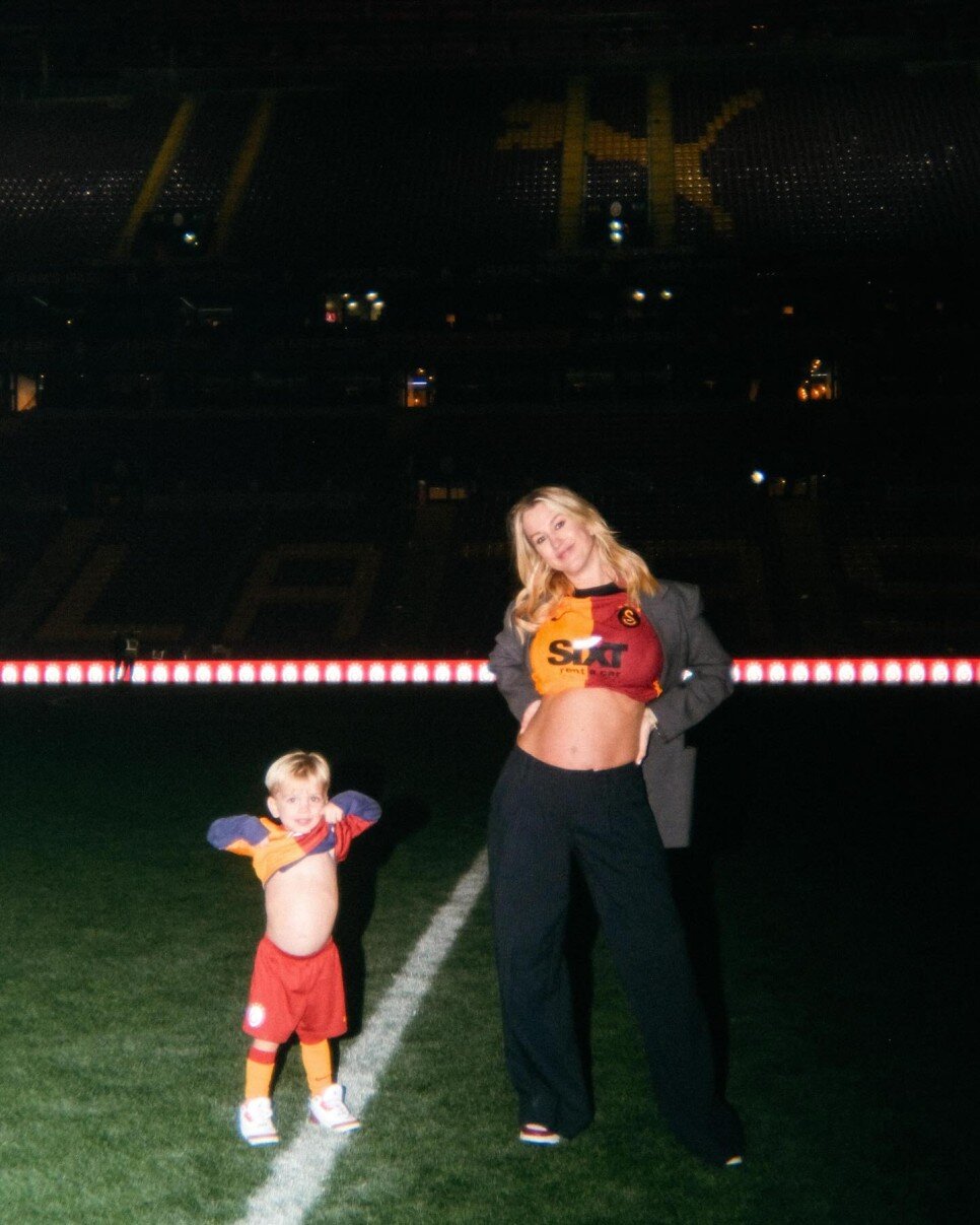 KAT KERKHOFS & DRIES MERTENS