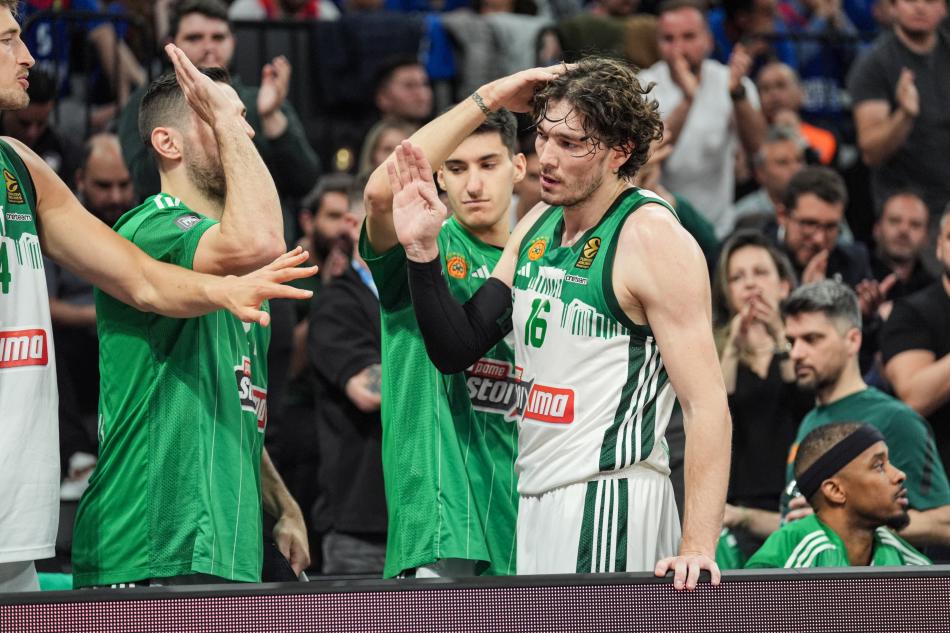 T�RK OYUNCULARDAN �NEML� KATKI