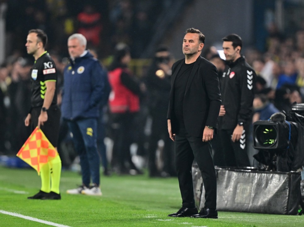 KADIK�Y'DE PS�KOLOJ�K �ST�NL�K