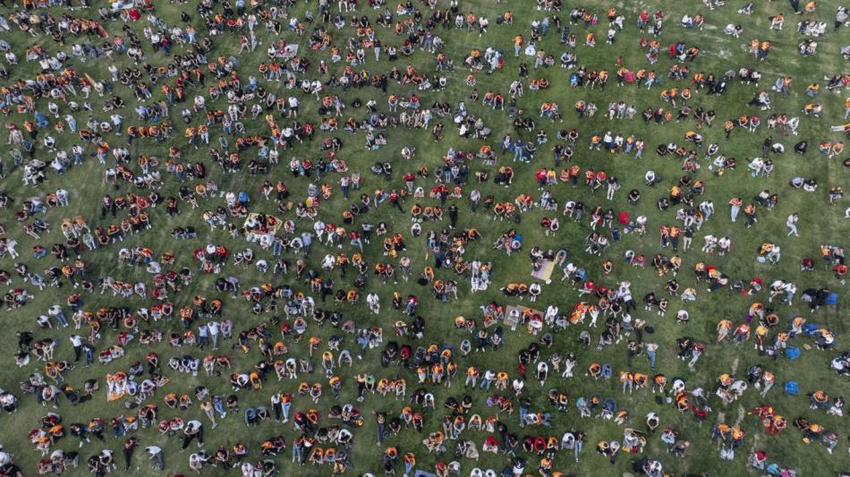 KUTLAMALAR ���N A�IKLAMA