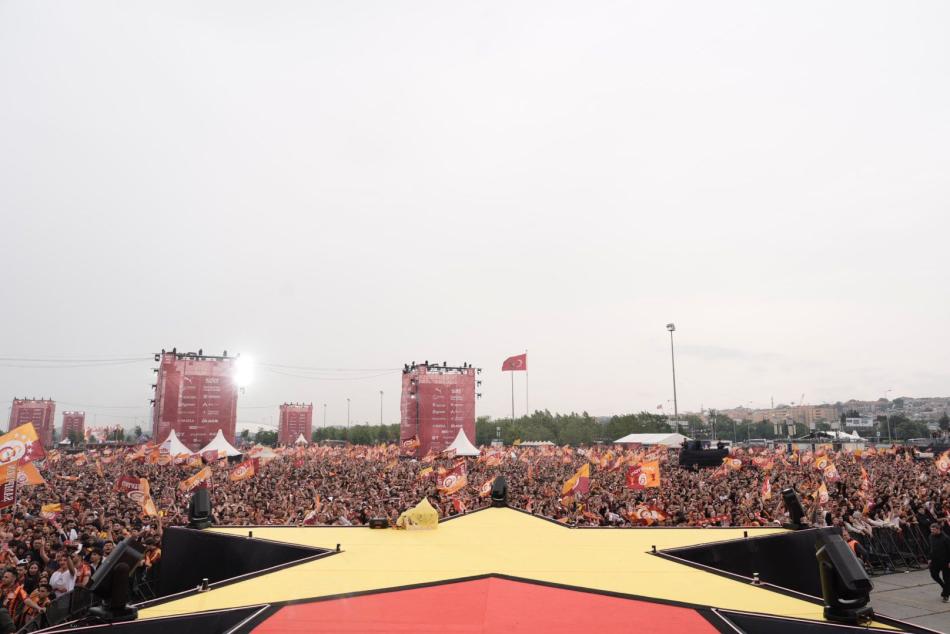 YENİKAPI'DA ERKEN HAZIRLIK
