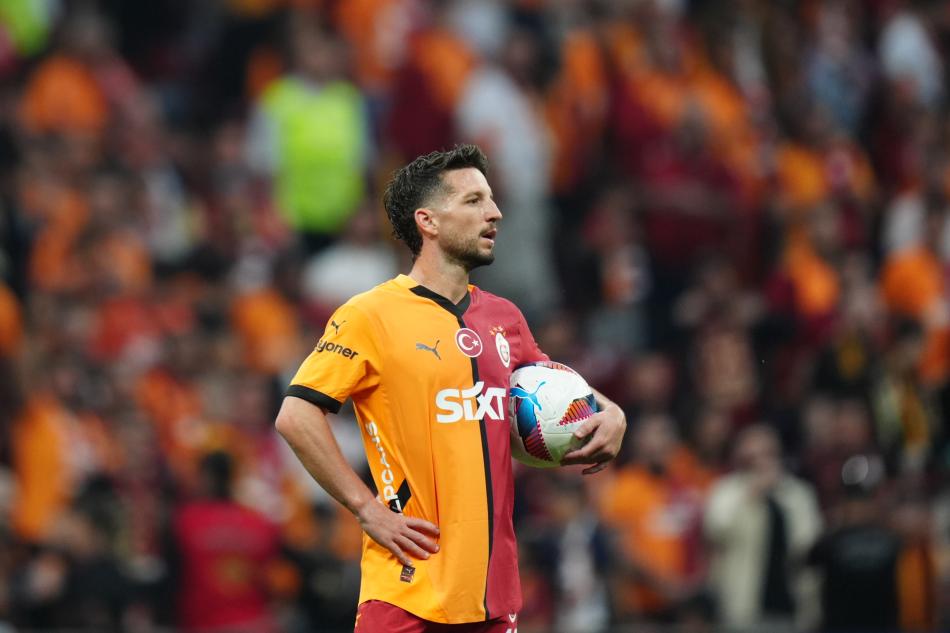 L�G TAR�H�NDE BUNU BA�ARAN 2. TAKIM OLDU